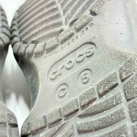 Crocs Classic Clog Black Slip On Comfort Sandals Lightweight Shoes Kids Size 5 - Picture 8 of 9